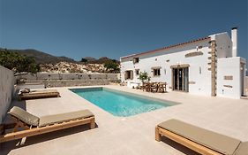 Villa Froudi Near Falaserna Beach